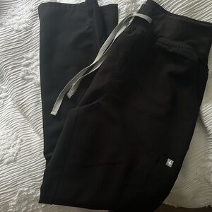 Figs yola 2.0 high waisted skinny scrub pant